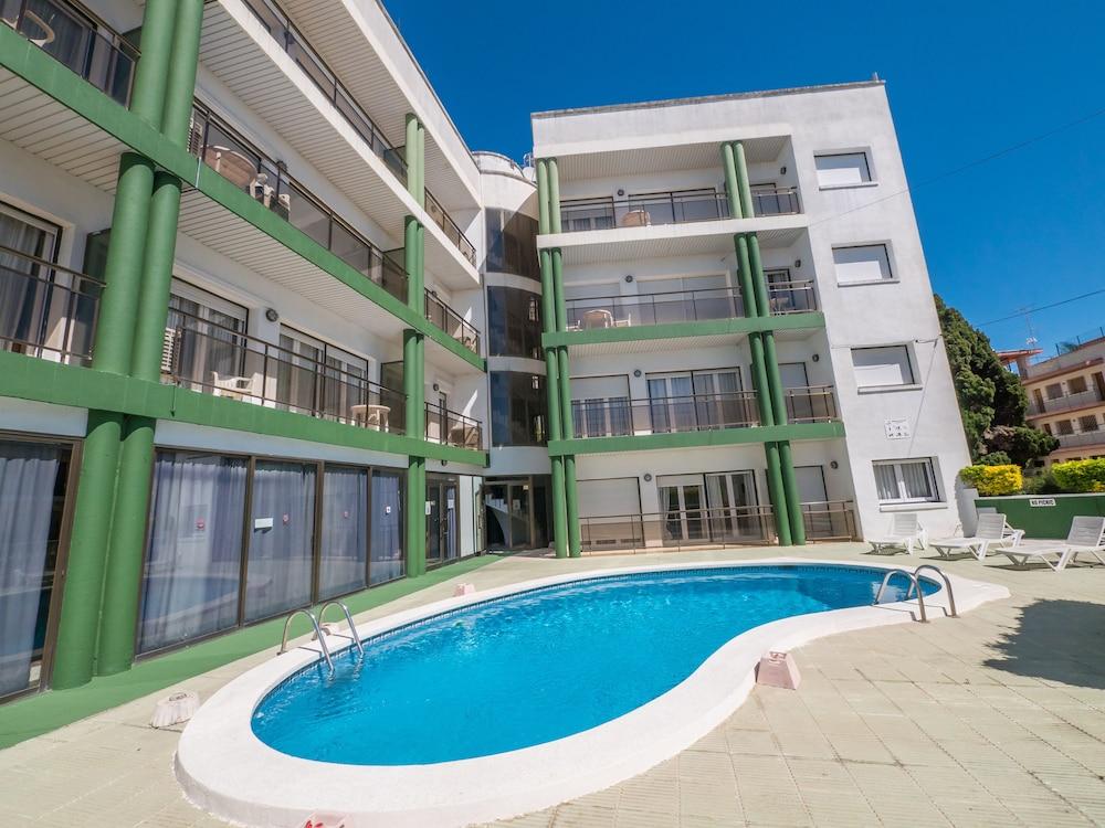 Ar Melrose Place Лорет де Мар Екстериор снимка